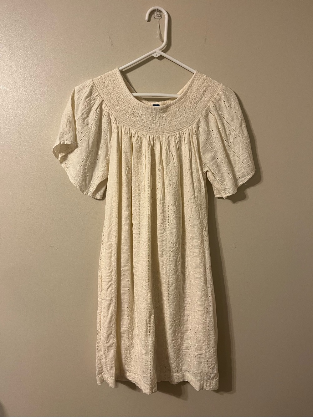 Old Navy Cream Mini Dress with Pockets!